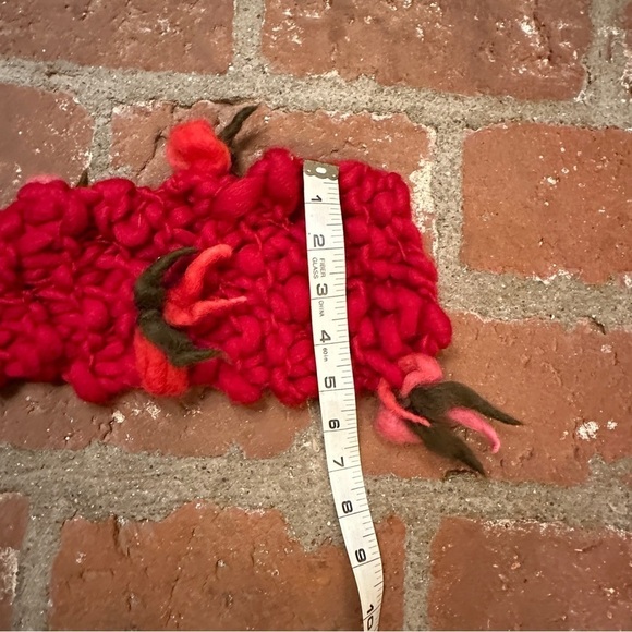 Handmade hand knit red extra long cozy scarf - Picture 7 of 16